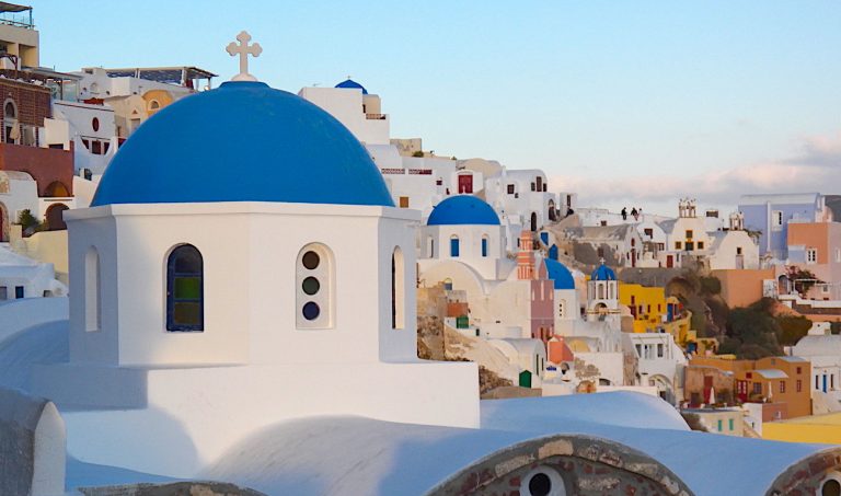 Travel to Santorini: 9 things you should definitely do